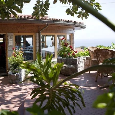 Gallo Nero Hotel